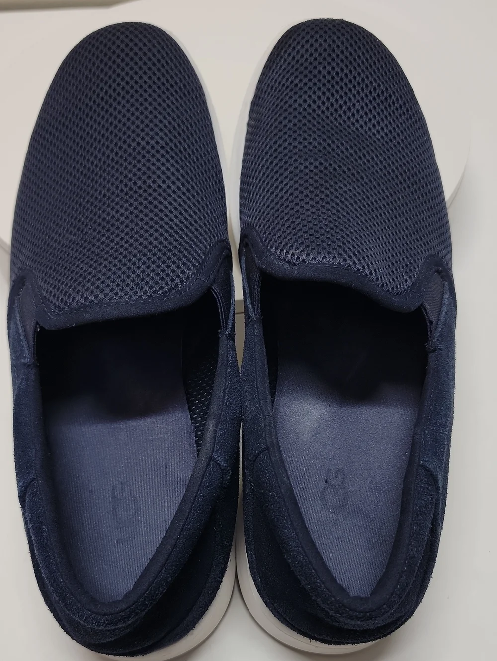 UGG Mens Navy Mesh Treadlite Loafers with White Sole Size 11.5